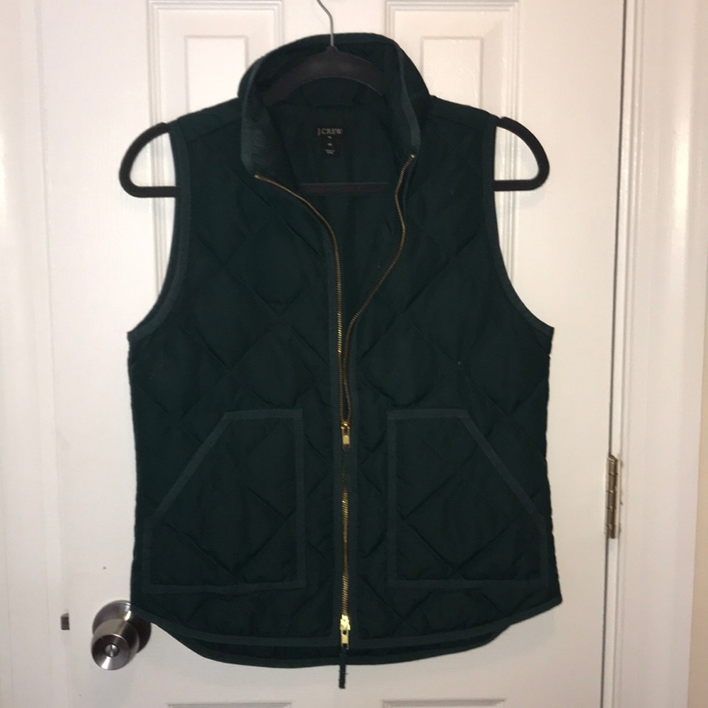 Quilted Puffer Vest in Hunter Green